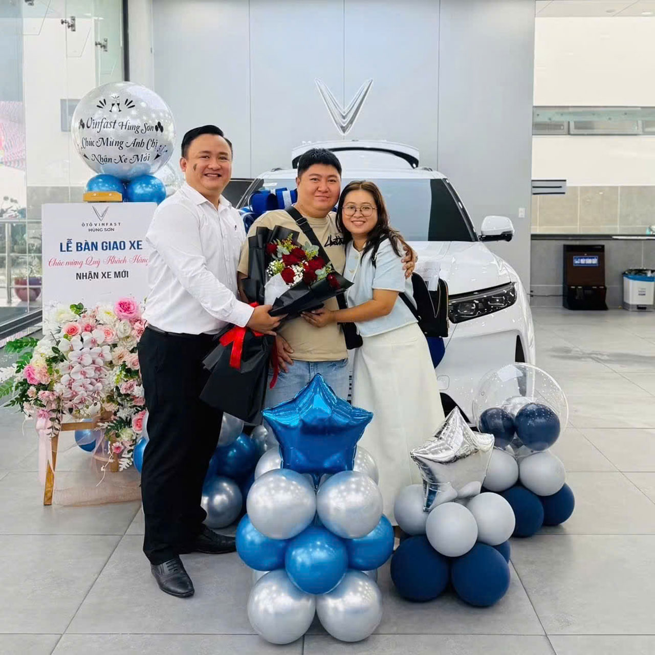 Slide ảnh giao xe ở trang chủ